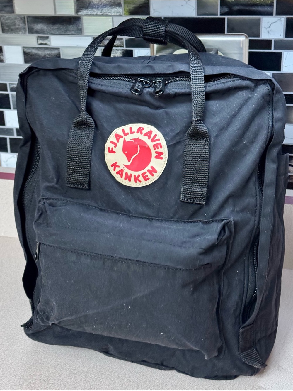 Fjallraven Kånken Backpack - black EUC